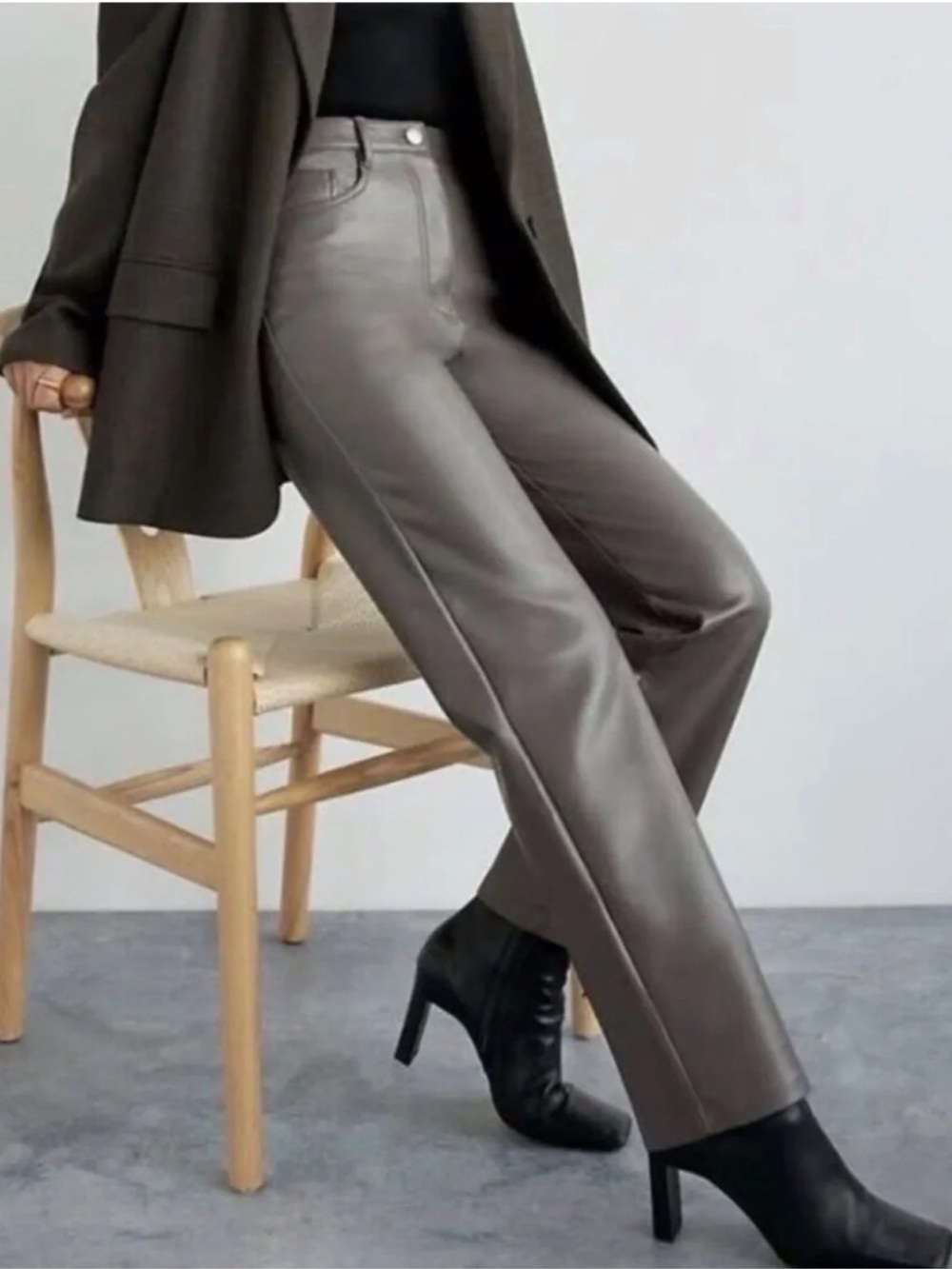 Aritzia Wilfred Melina Gray Vegan Leather Pants Size 4 NEW